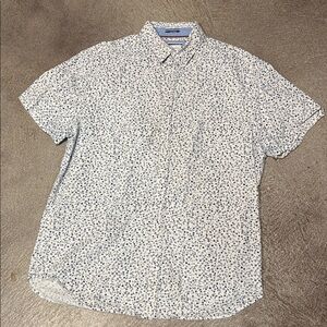 Denim and Flower Ricky Singh short sleeve Blue and White floral print (L)